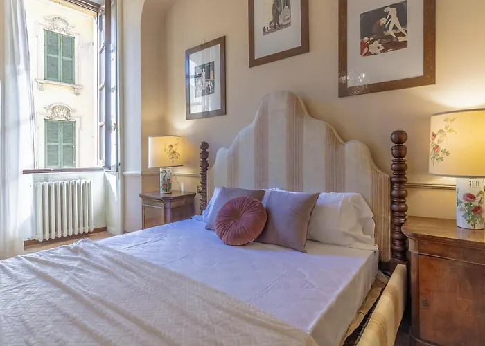 Miranda's * Βαρένα